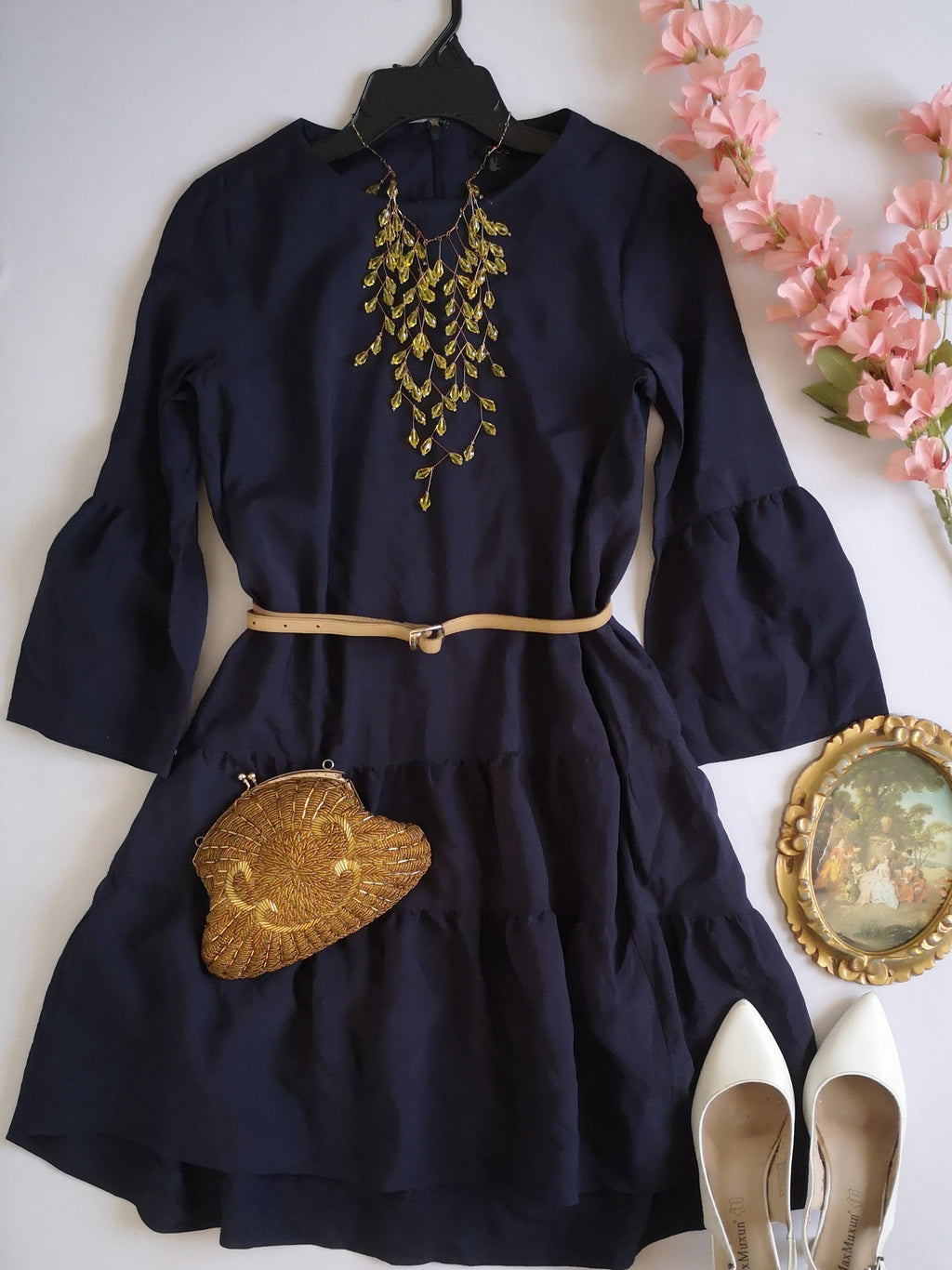 Vestido cuello redondo incluye cincho