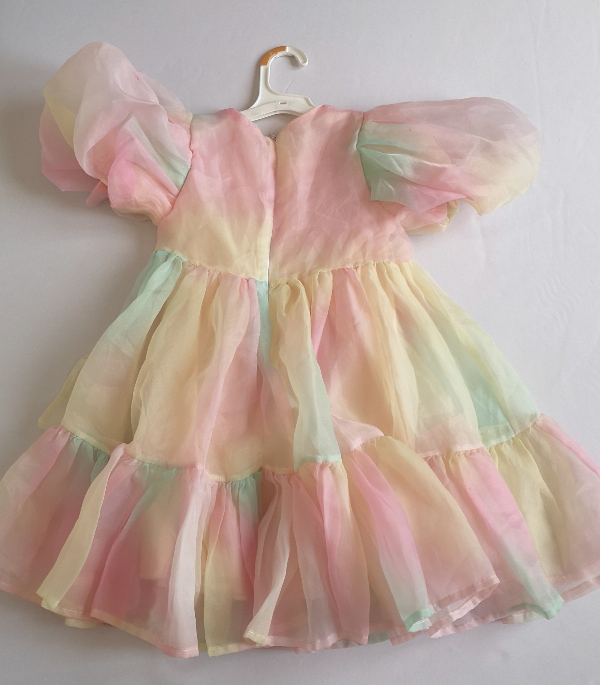 Vestido mangas bombachas