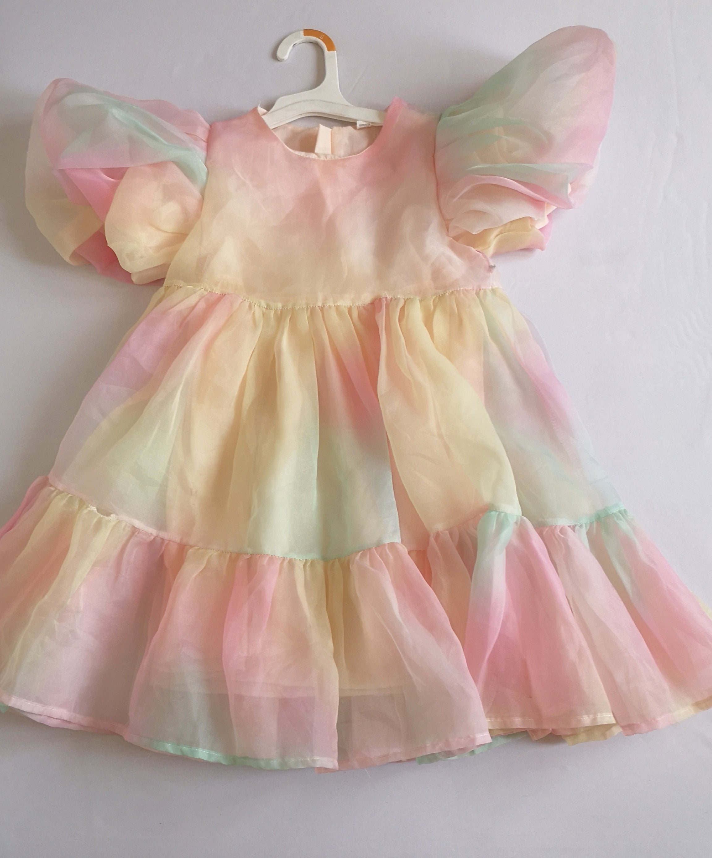 Vestido mangas bombachas
