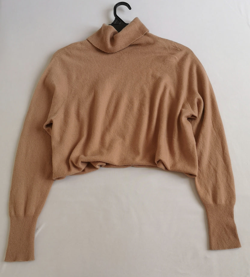 Blusa corta con short cintura alta ⚓