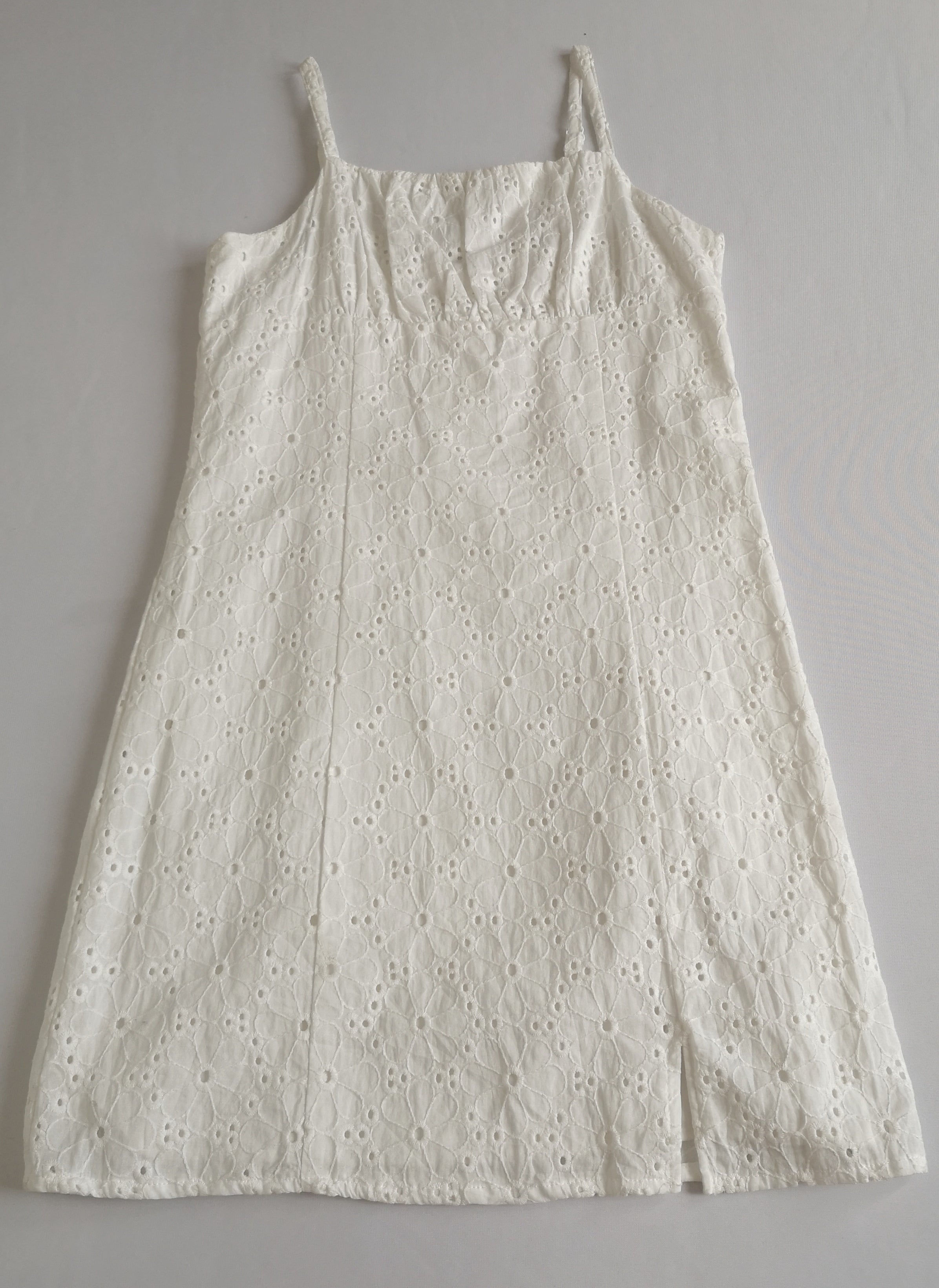 Vestido bordado inglés