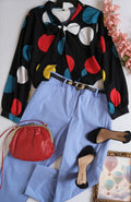 Blusa con cinto y pantalón ancho de las caderas 💙
