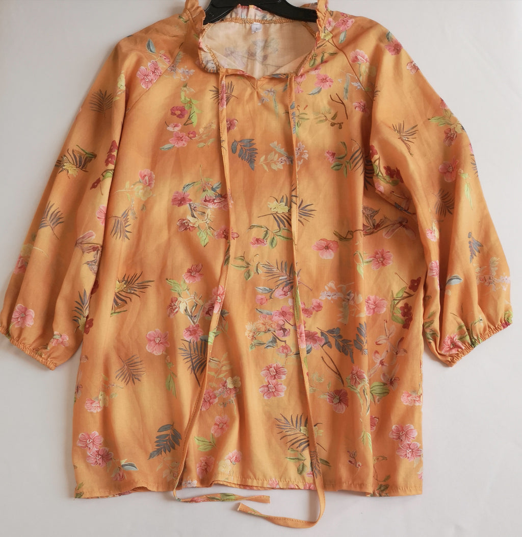Short de gabardina y blusa larga
