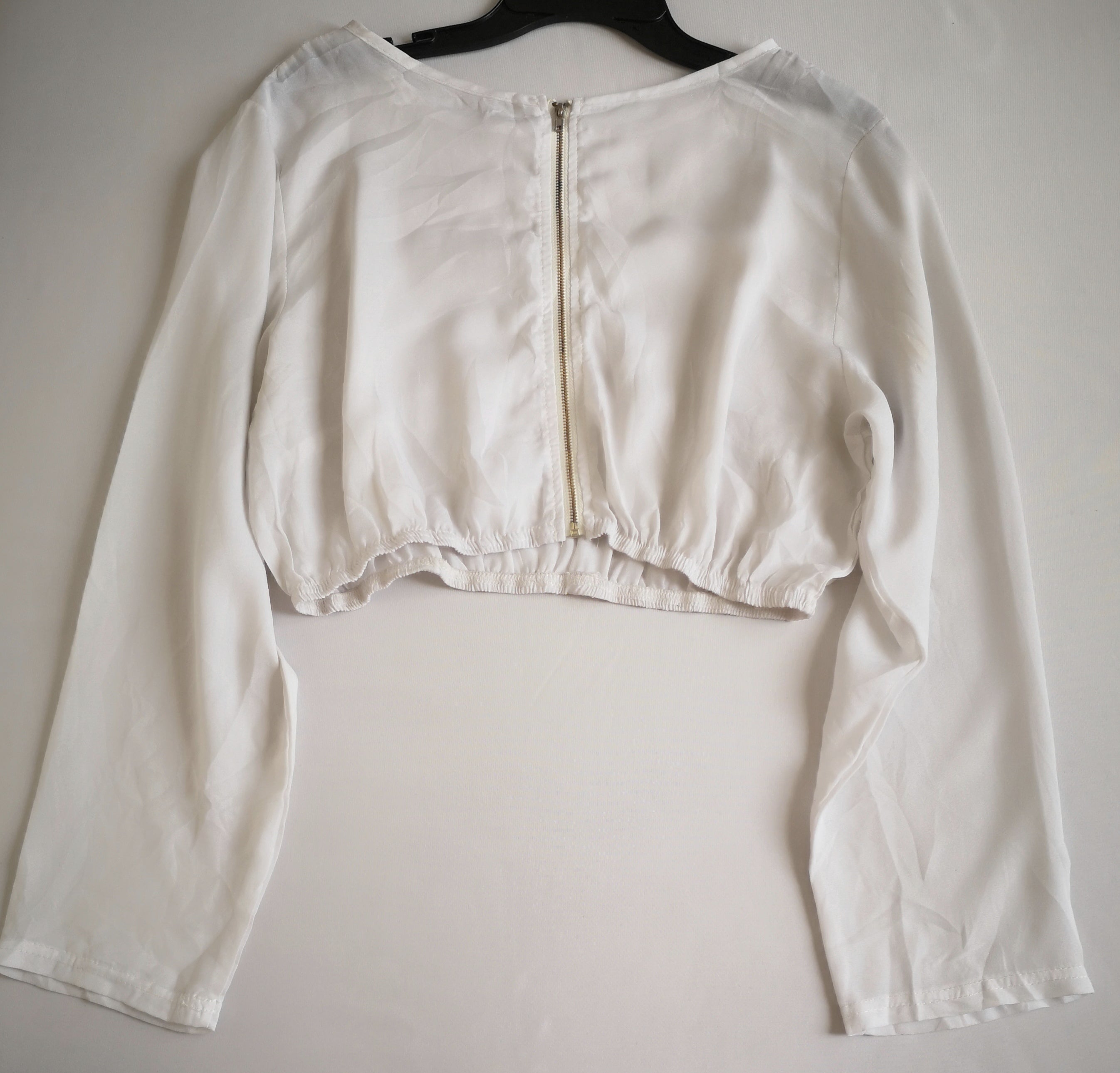 Blusa corta con falda de lona ❤️