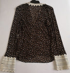 Blusa tallada con encaje ❤️