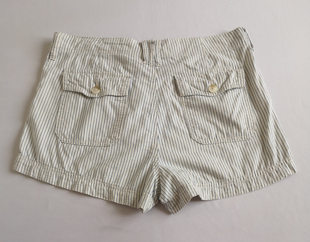 Sueter con brillos con short de algodón