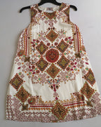 Vestido abierto de atrás incluye collar