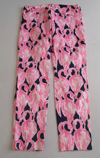 Sueter con botones adelante y pantalón corte recto
