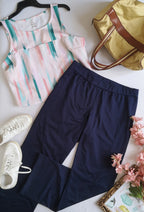 Pantalón deportivo y blusa corta deportiva ⚓