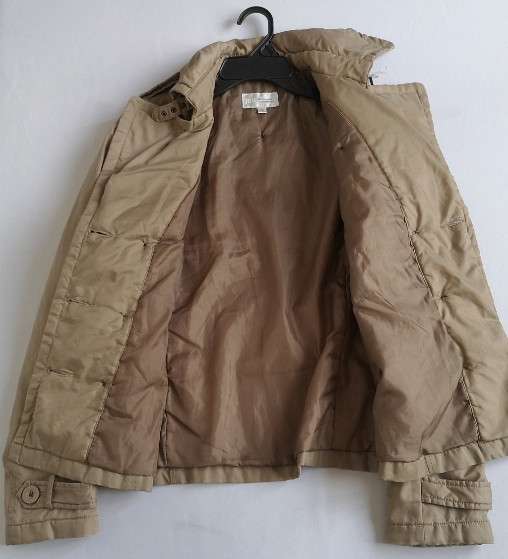Chaqueta tipo impermeable