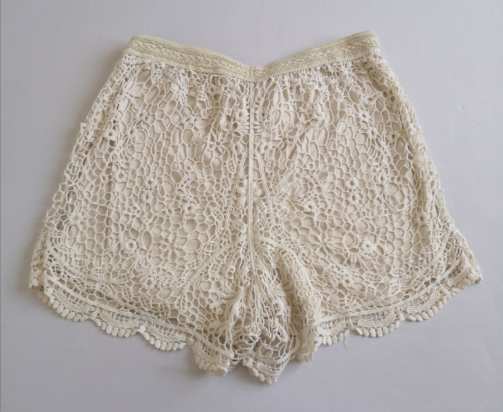 Blusa top seda con short de encaje ⚓