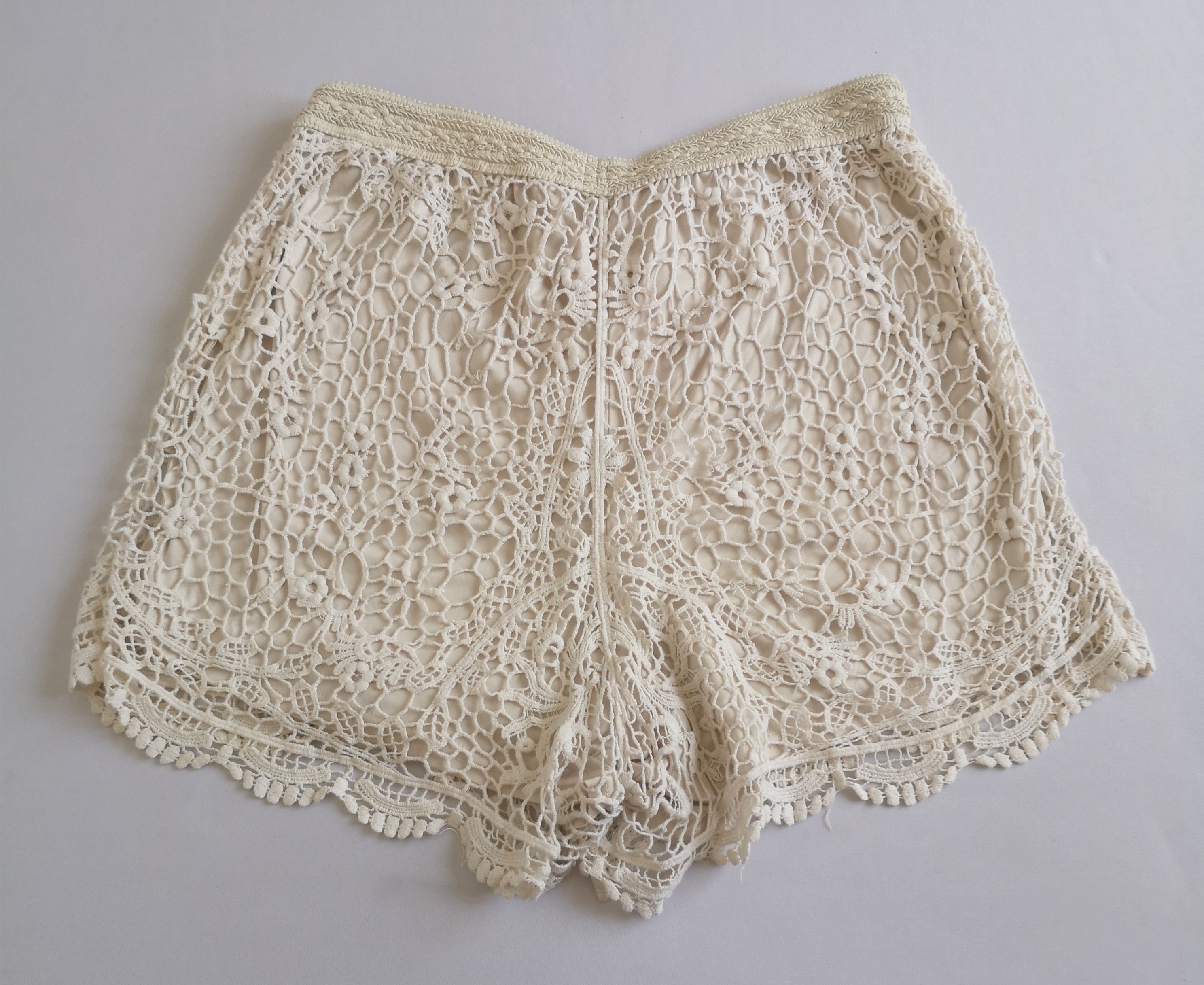 Blusa top seda con short de encaje ⚓
