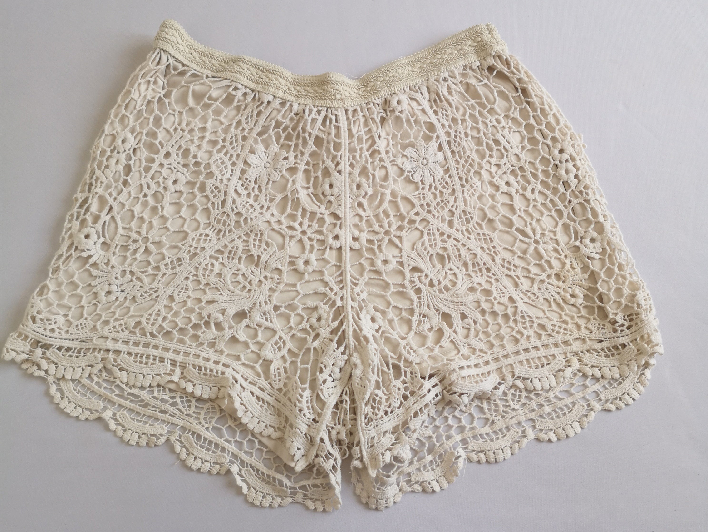 Blusa top seda con short de encaje ⚓