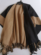 Poncho abierto de los lados