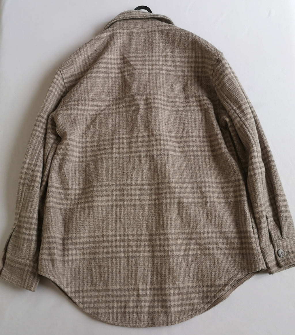Jacket con bolsas a los lados