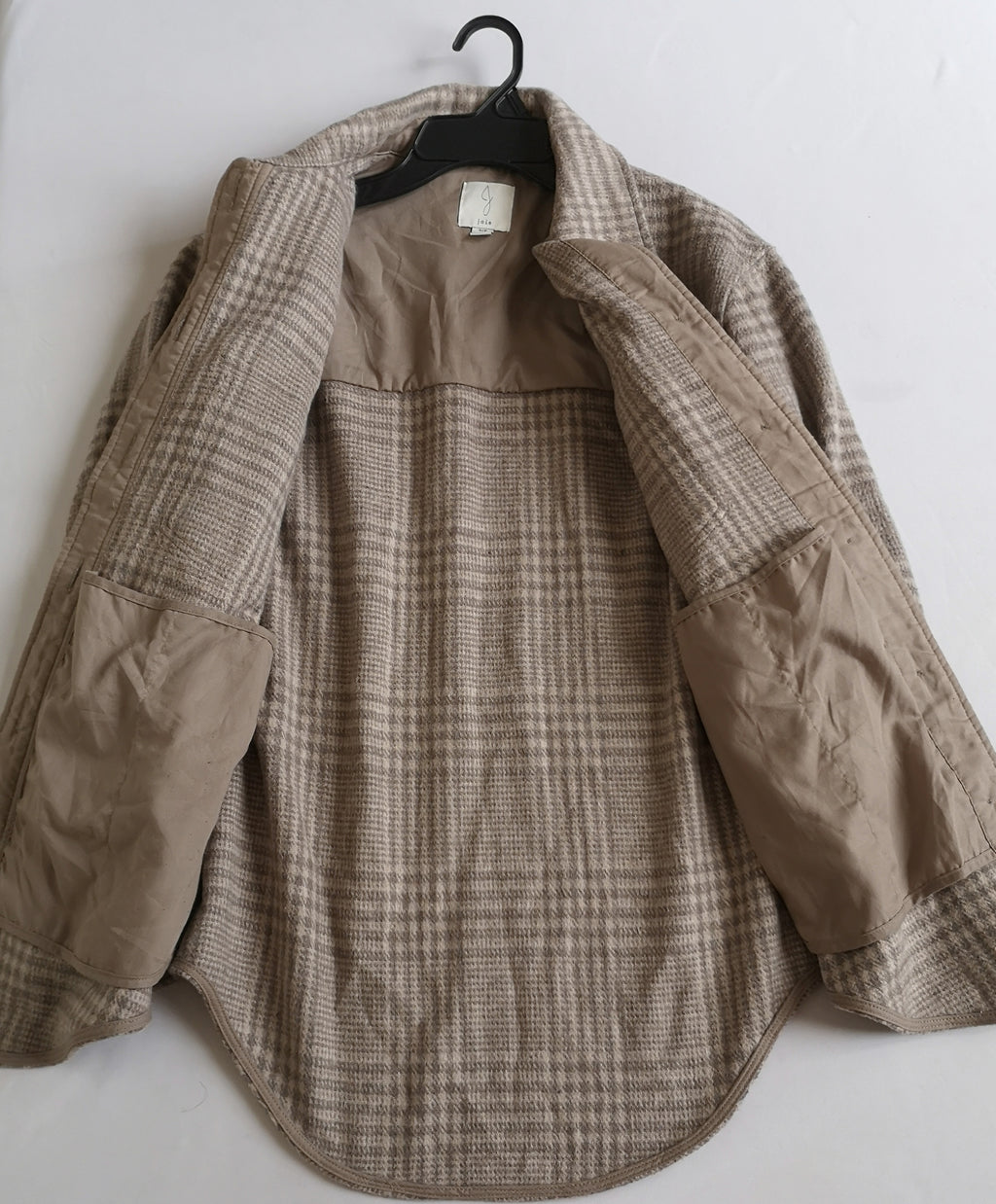 Jacket con bolsas a los lados