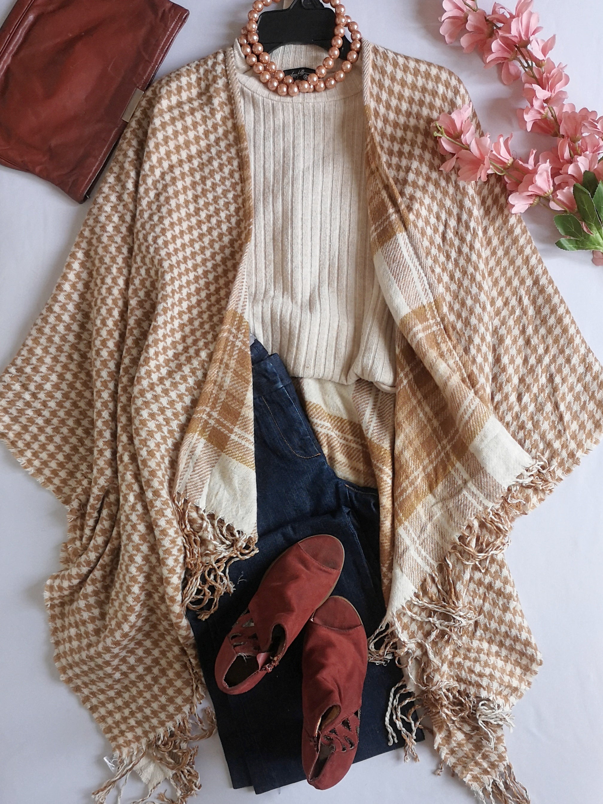 Poncho abierto de los lados