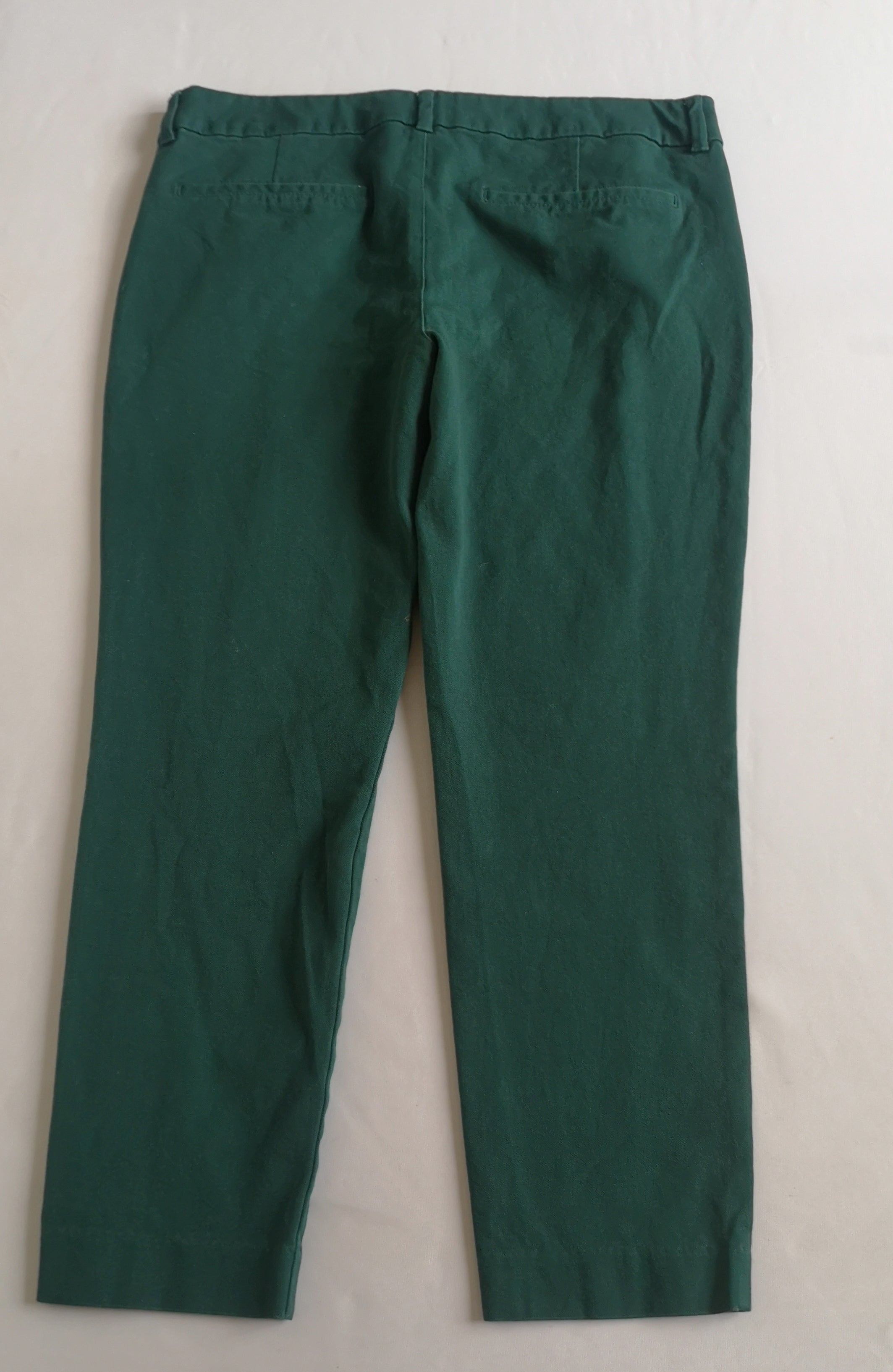 Sueter bordado con pantalón pixie