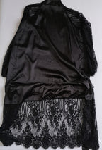 Kimono tipo seda con encaje