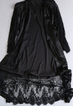 Kimono tipo seda con encaje