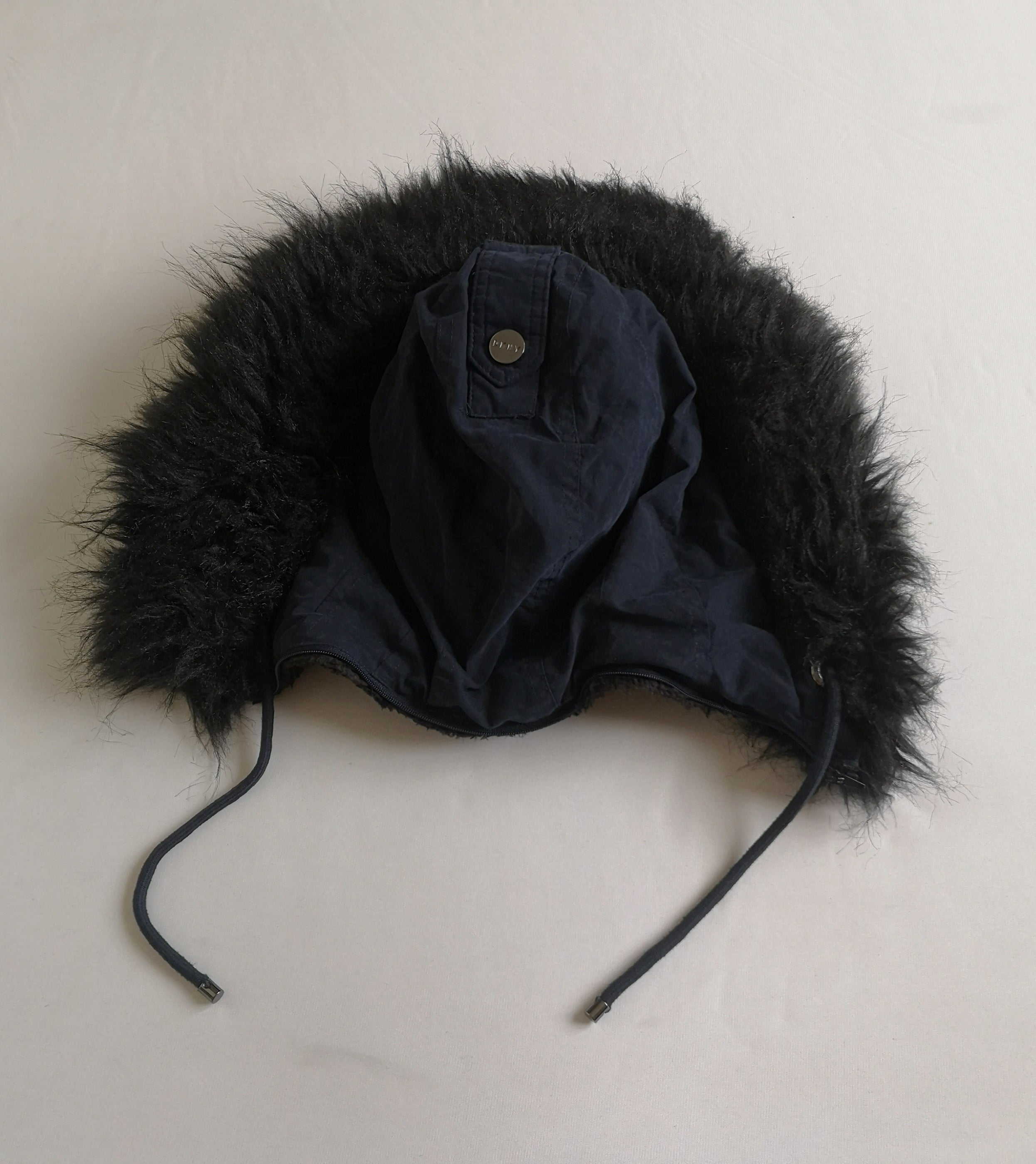 Chaqueta con gorro removible