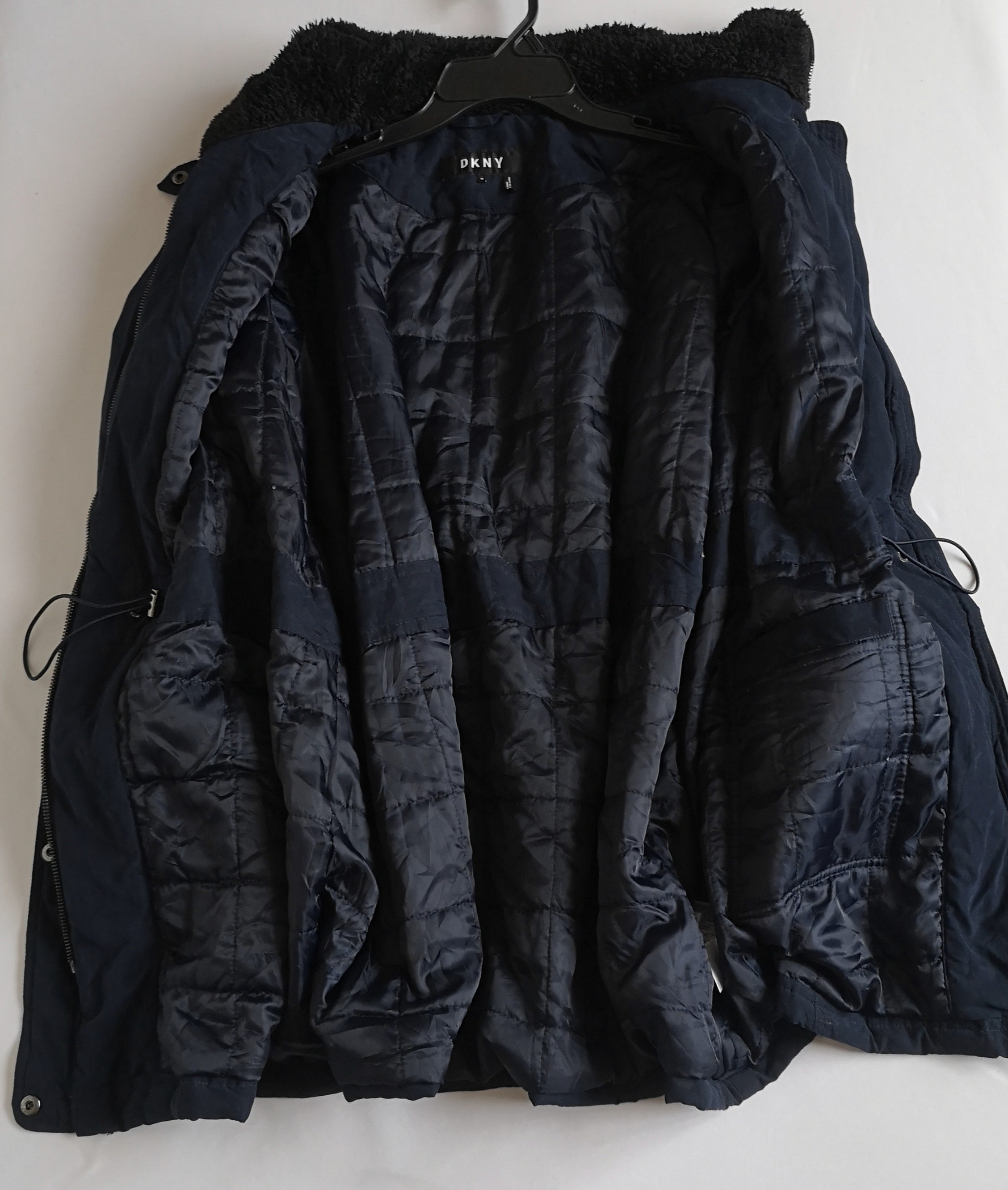 Chaqueta con gorro removible