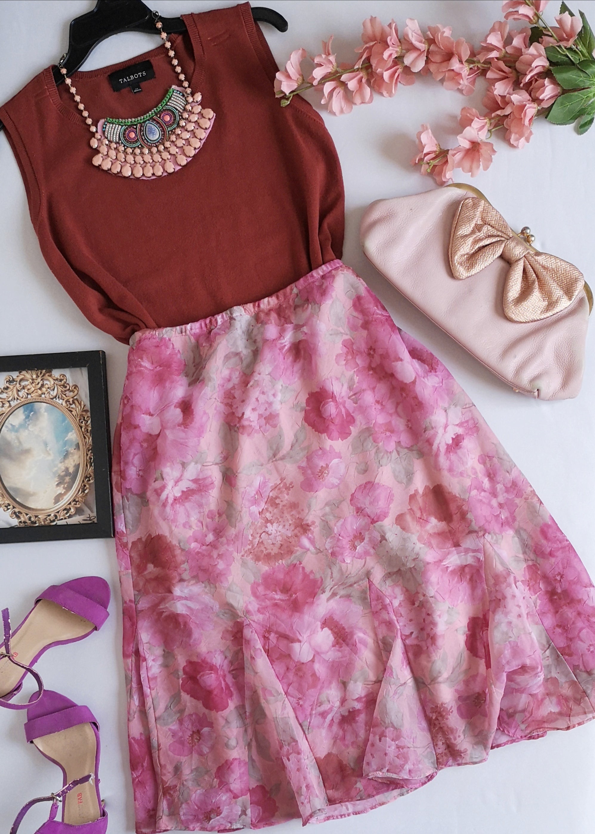 Blusa sin mangas con falda midi