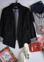 Blazer con zippers adelante