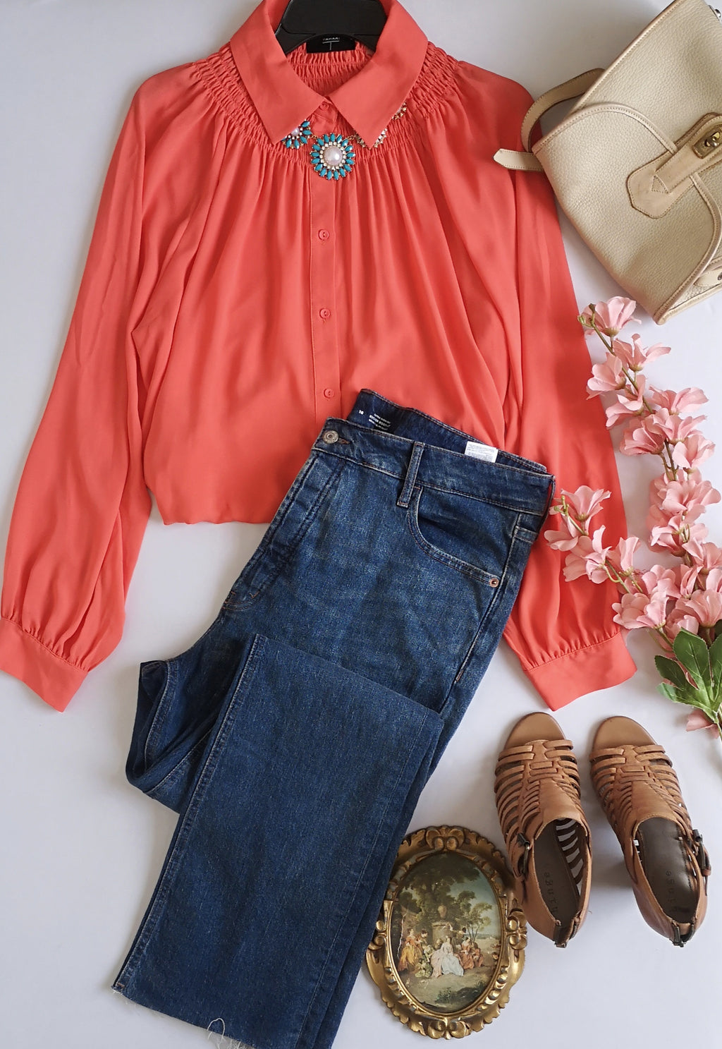 Jeans bootcut con blusa manga larga