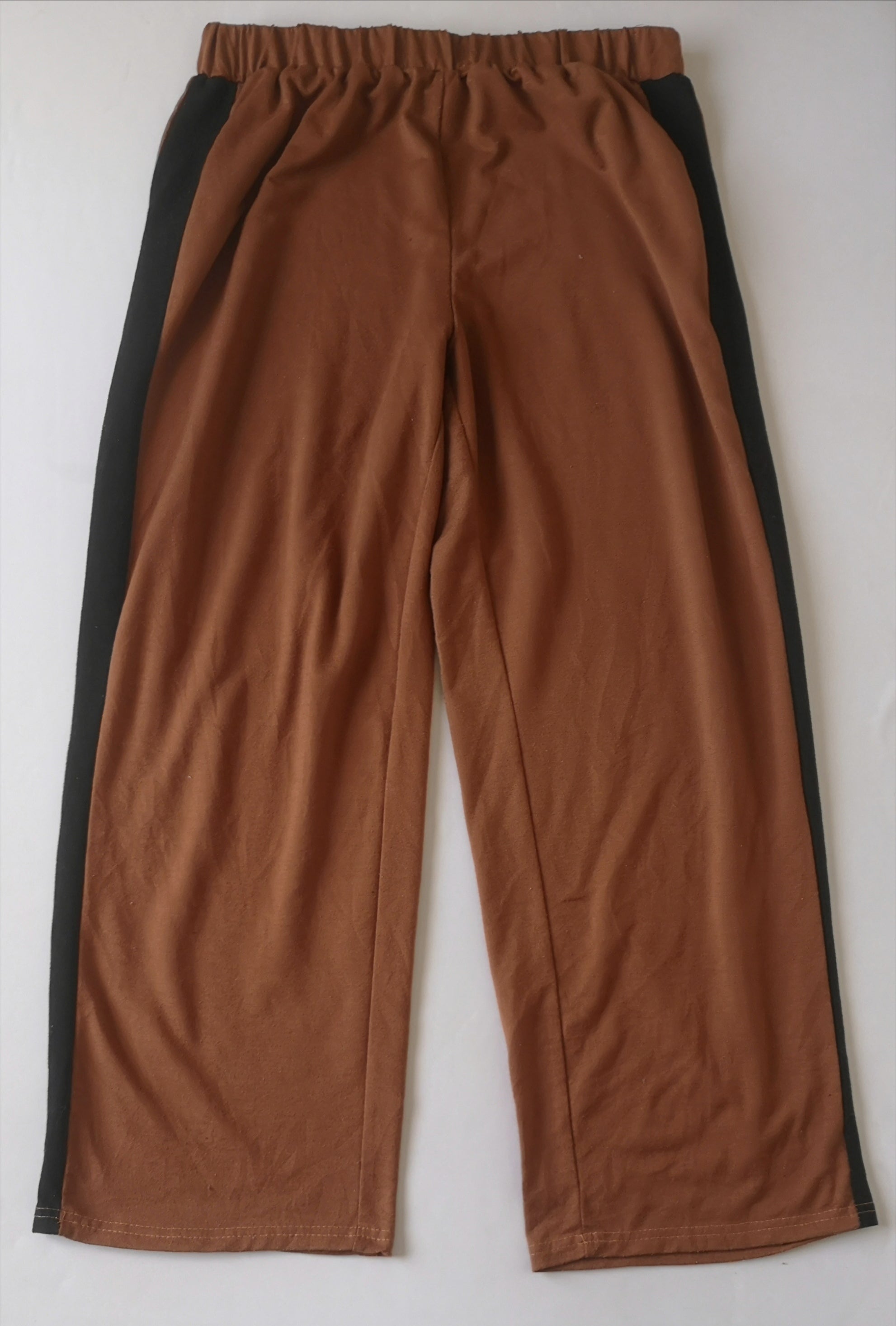 Pantalón tipo pans y blusa bordada 💙