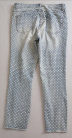 Blusa mangas campana con jeans skinny