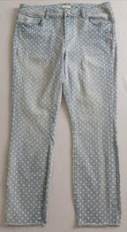 Blusa mangas campana con jeans skinny