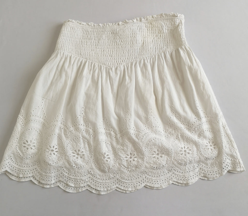 Blusa con olanes y falda de algodón