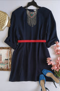 Vestido nuevo con hombreras