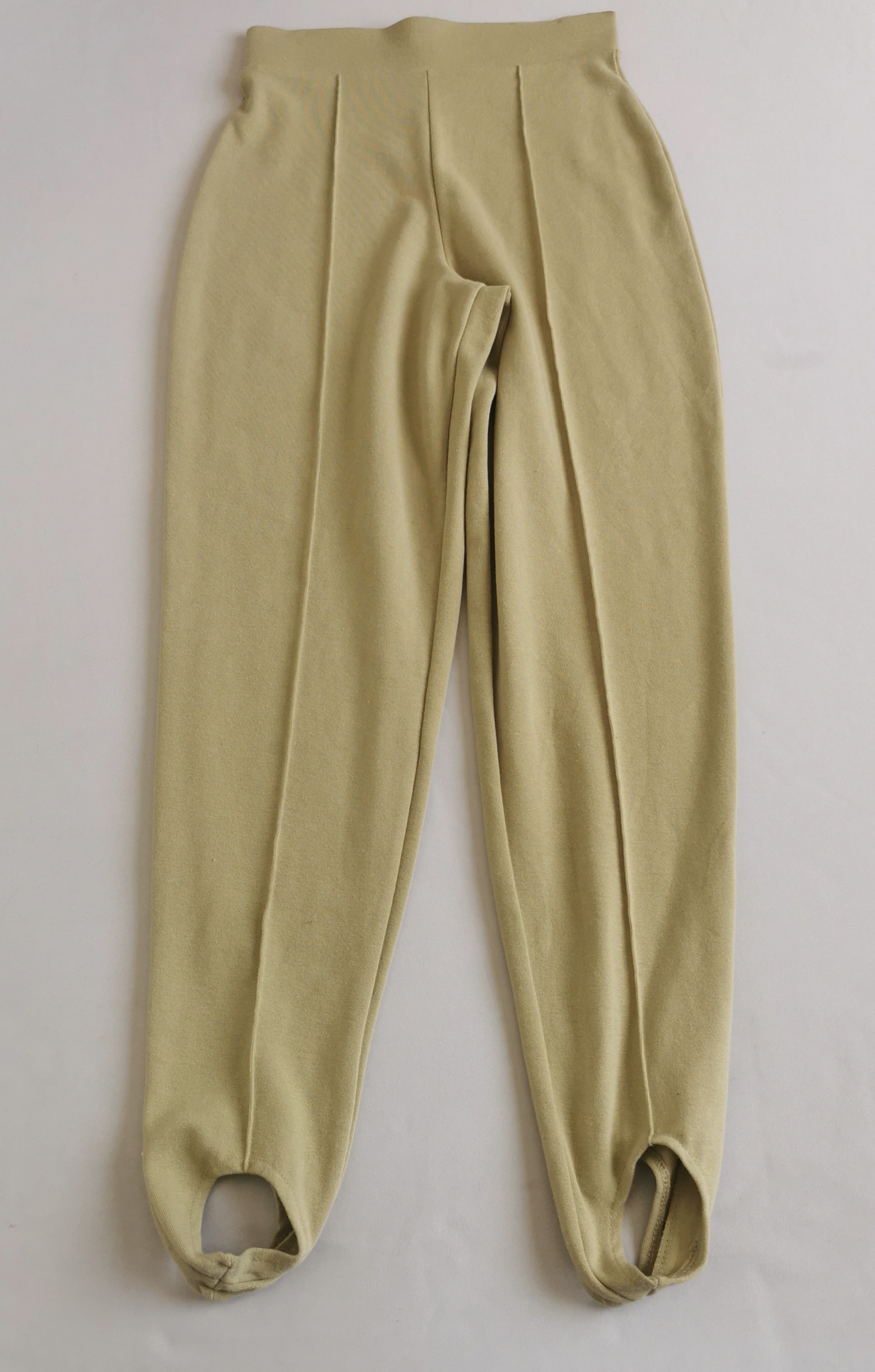 Pantalón tela suave con blusa larga ⚓