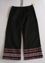 Pantalón nuevo bordado de abajo con blusa de encaje