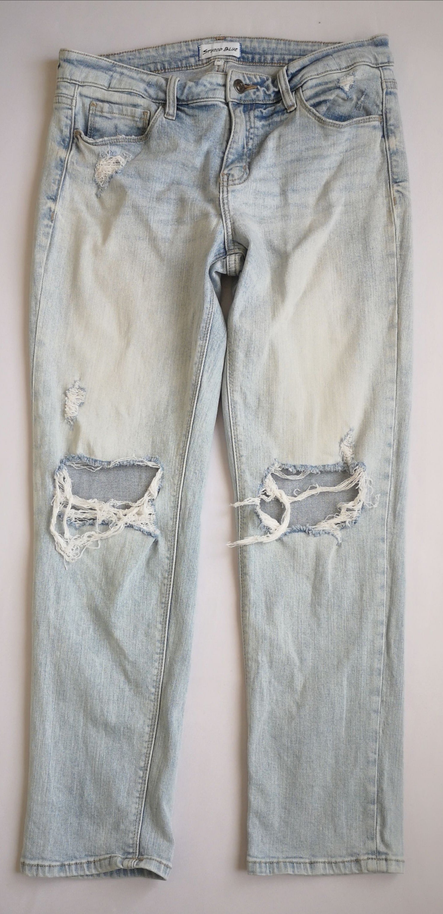 Jeans rasgado con sueter tejido ❤️