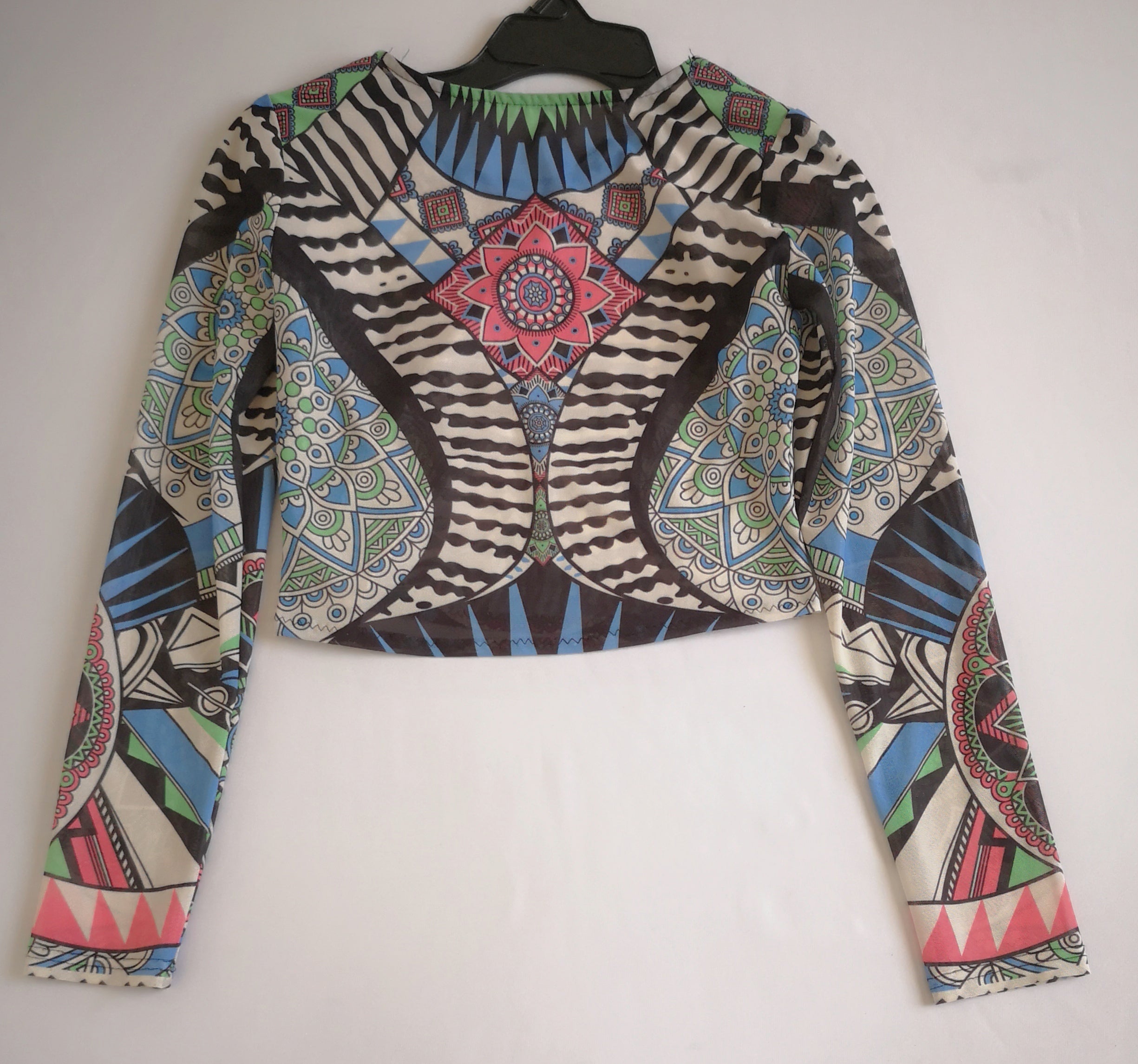 Blusa corta con overol ❤️