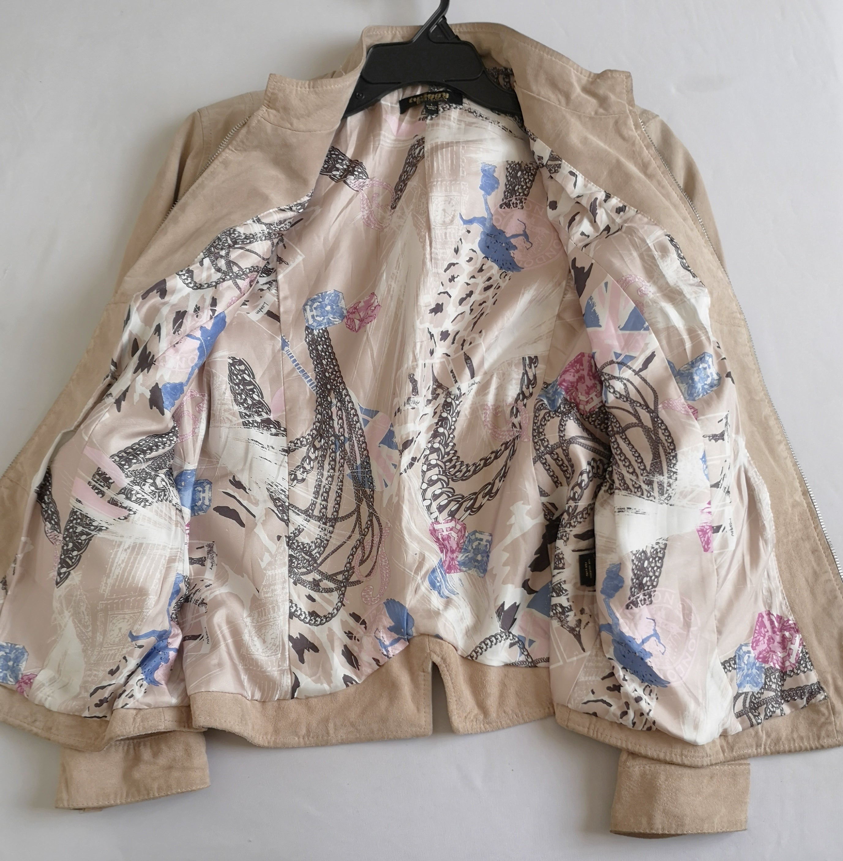 Chaqueta de cuero con bolsas ❤️