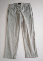 Pantalón corte recto con suéter
