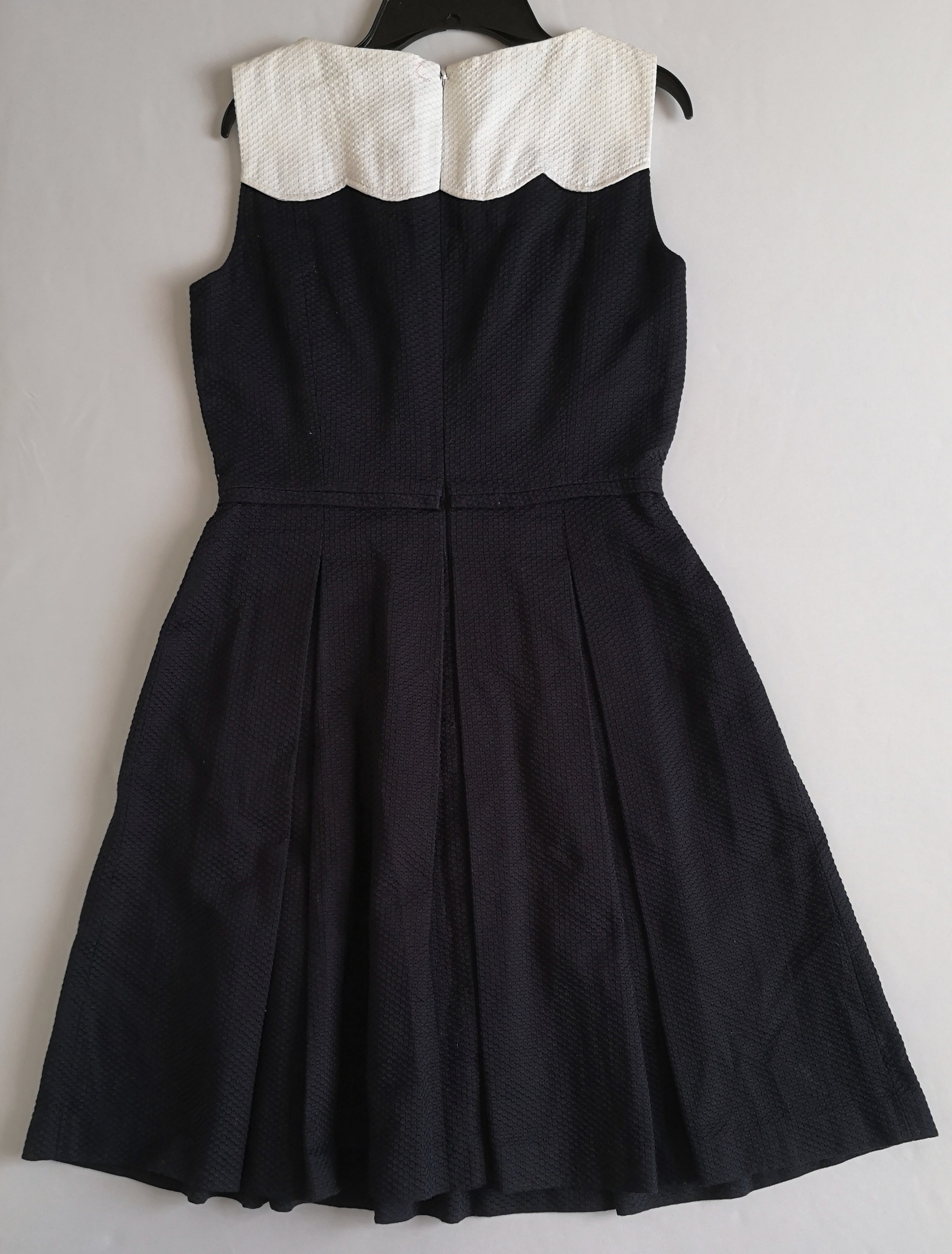 Vestido midi con paletones