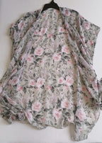 Kimono largo con blusa con cintas a un lado