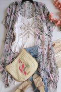 Kimono largo con blusa con cintas a un lado