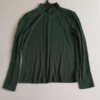 Blusa cuello alto con Pantalón tipo deportivo