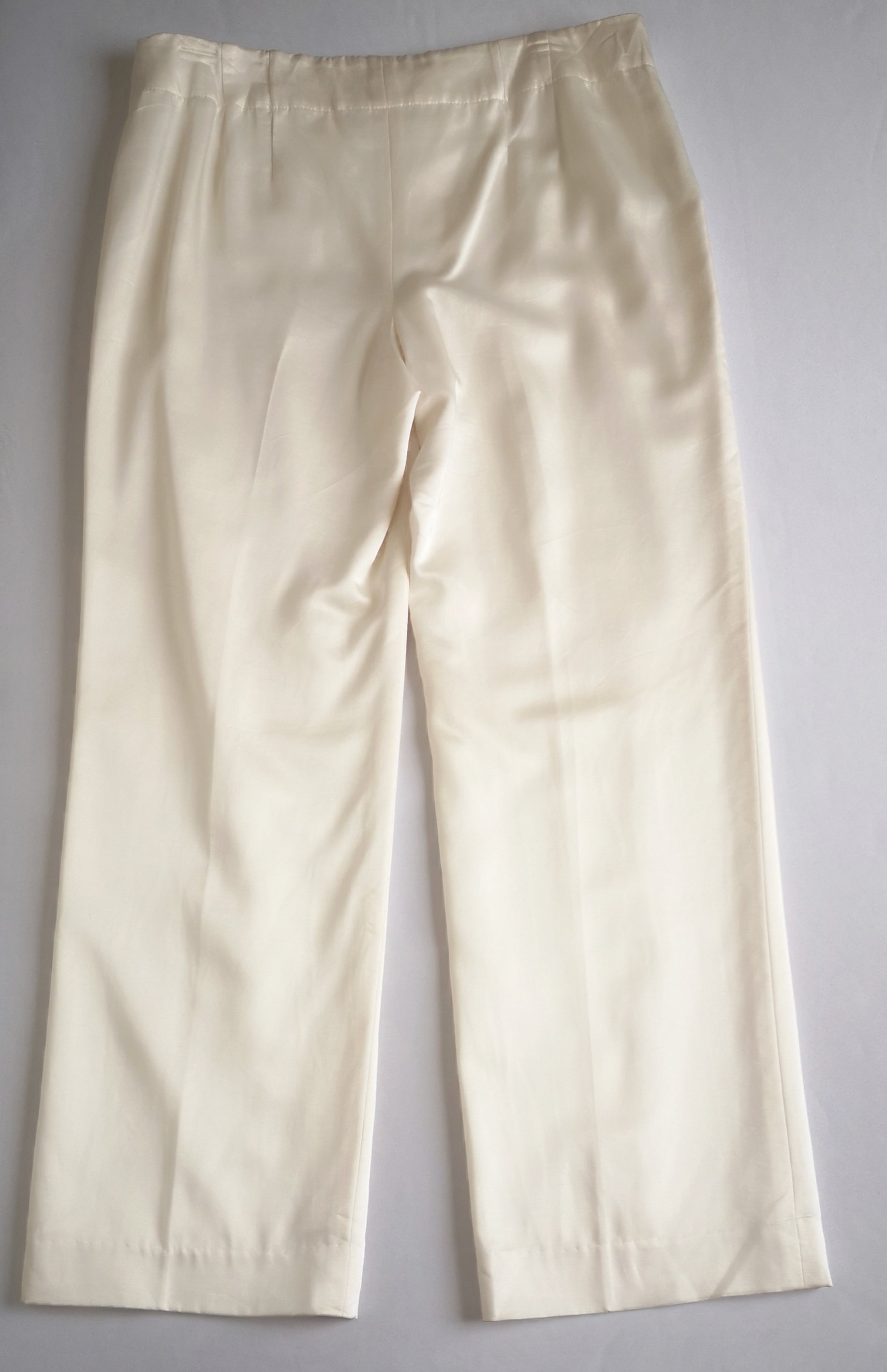 Pantalón tipo seda con blusa manga larga ⚓
