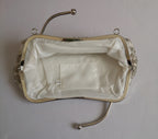 Cartera de mano bordada