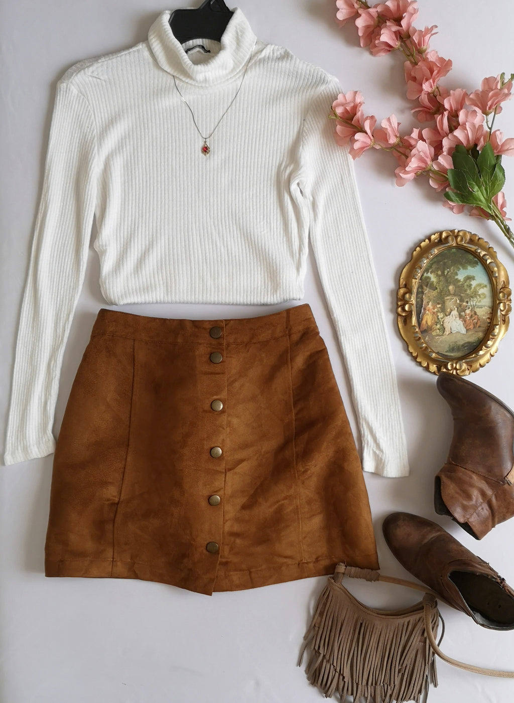 Blusa corta y falda con botones adelante