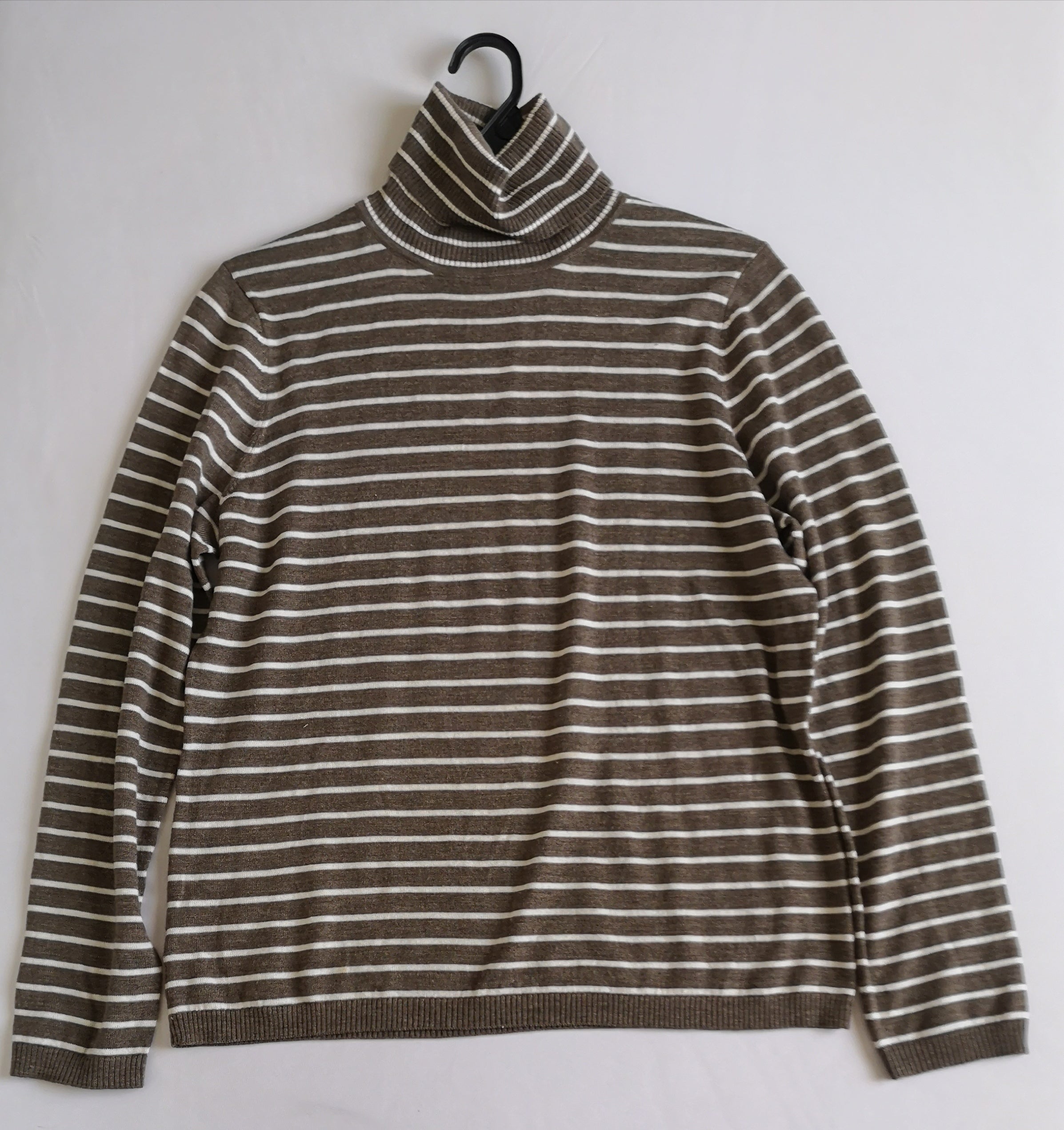 Blusa cuello alto con Pantalón ancho de abajo ⚓