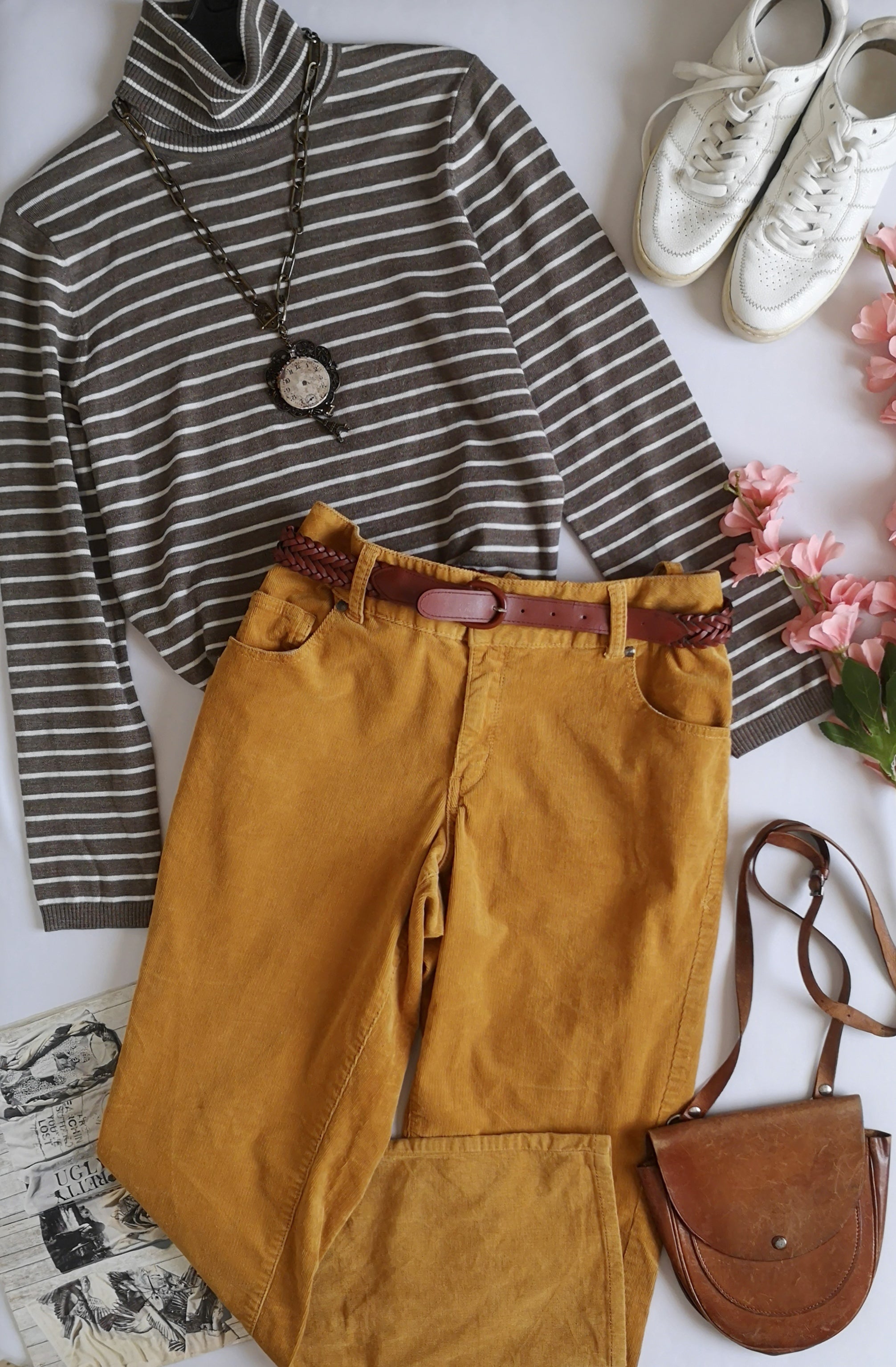 Blusa cuello alto con Pantalón ancho de abajo ⚓