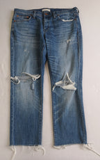 Jeans corte recto rasgado con chaleco ⚓